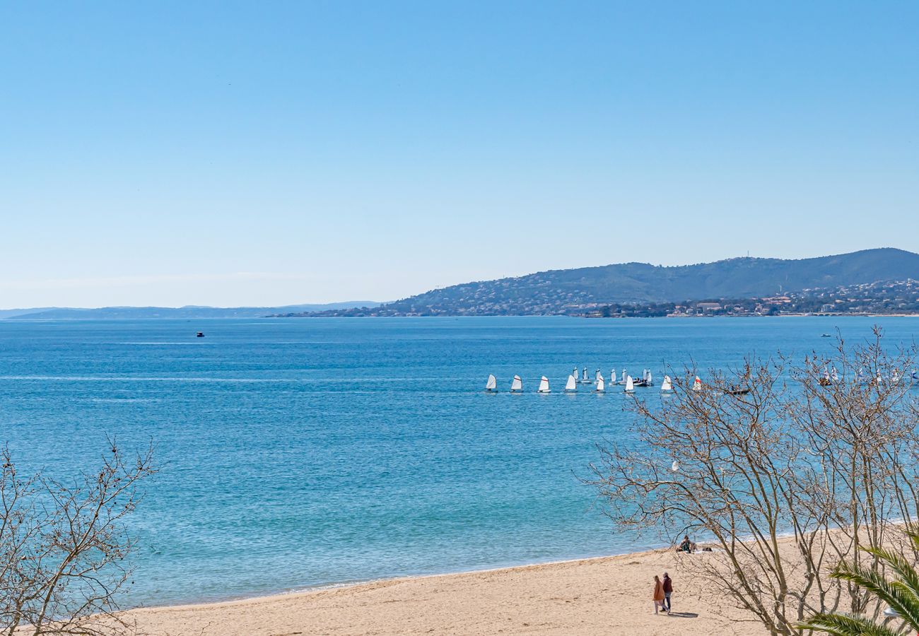 Ferienwohnung in Fréjus - Appartement La Plage