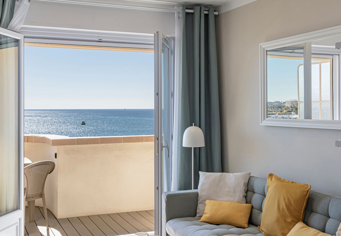 Ferienwohnung in Fréjus - Appartement La Plage