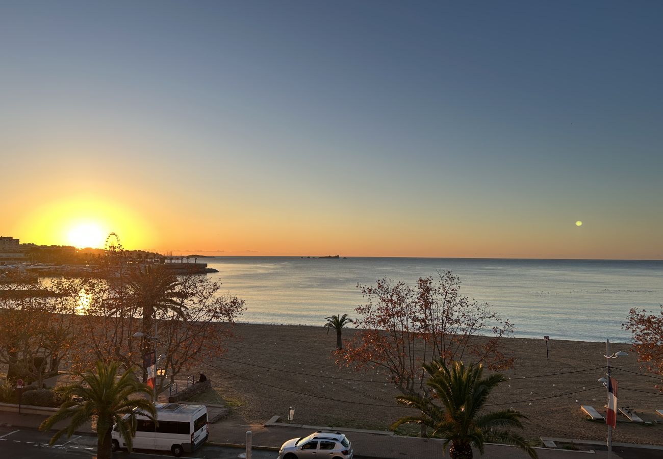 Ferienwohnung in Fréjus - Appartement La Plage