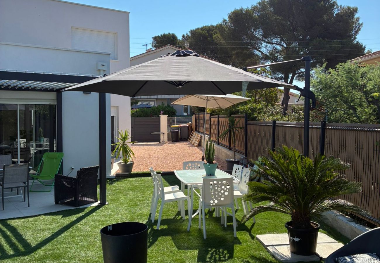 Villa in Saint-Aygulf - Villa La rose des vents - COMING SOON 