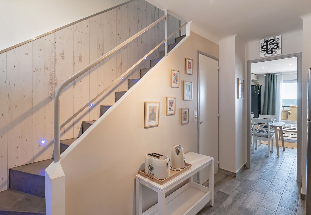 Apartment in Fréjus - Appartement La Plage