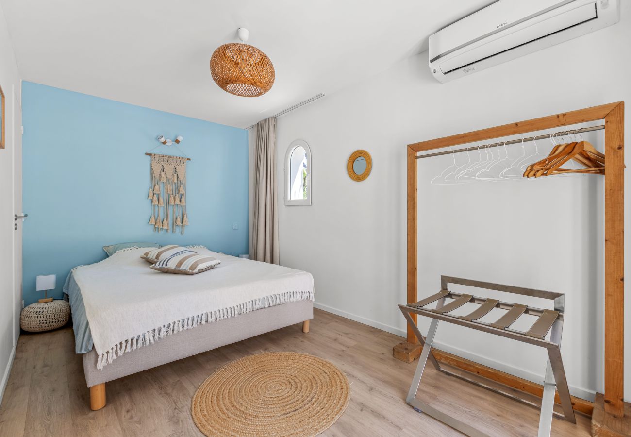 Villa in Saint-Aygulf - Villa Les Calanques - COMING SOON