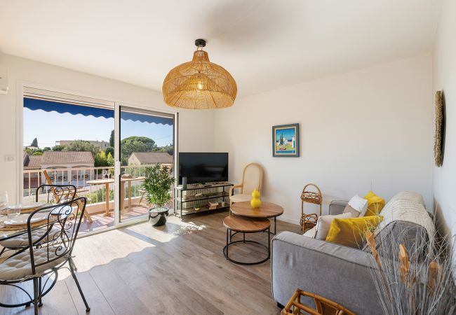 Apartment in Bandol - Appartement L'Azur Bandolaise