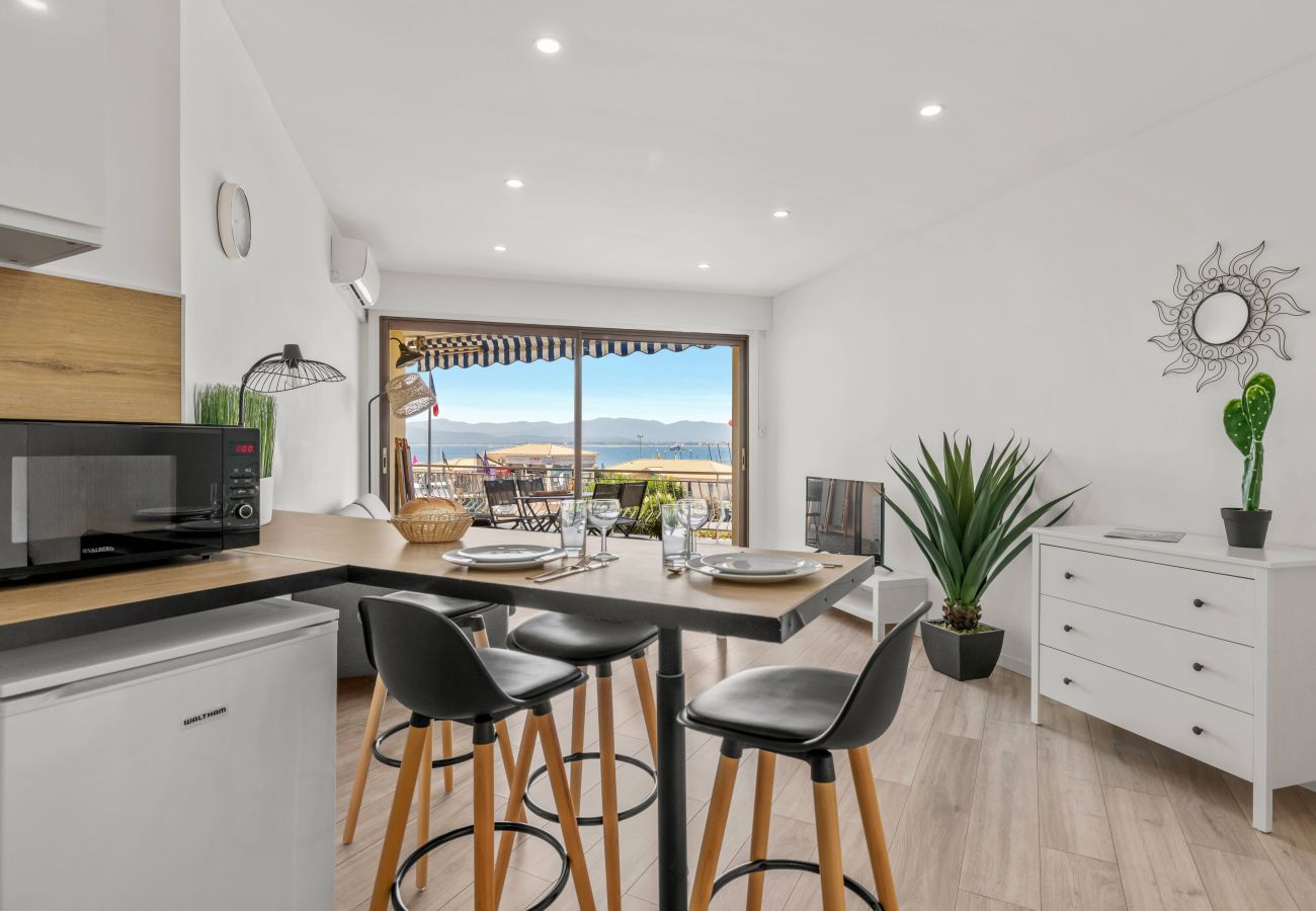 Appartement à Saint Raphael - Appartement Le Mistral